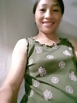 Snapshot of lucybaby00 chatting on 07/26/26, 11:44 lucybaby00 online show from 07/26/26, 11:44