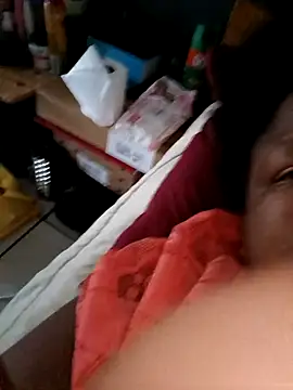 Snapshot of BustyImmi chatting on 02/12/26, 09:26 BustyImmi online show from 02/12/26, 09:26