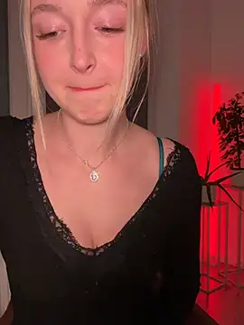 emilypeperoni online show from 03/03/26, 08:04