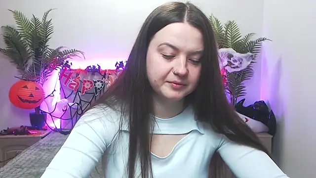 Snapshot of MavkaCute chatting on 10/29/25, 07:15 MavkaCute online show from 10/29/25, 07:15