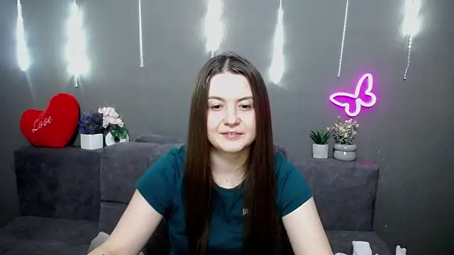 Snapshot of MavkaCute chatting on 03/16/26, 06:01 MavkaCute online show from 03/16/26, 06:01