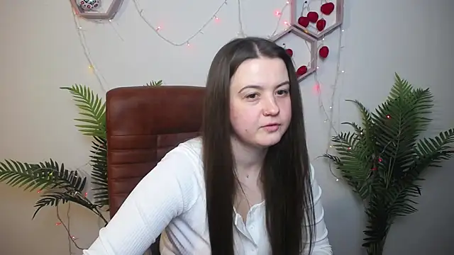 Snapshot of MavkaCute chatting on 04/17/26, 06:22 MavkaCute online show from 04/17/26, 06:22