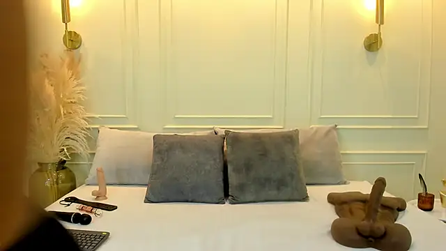 Snapshot of gabysanta_ chatting on 10/07/25, 12:46 gabysanta online show from 10/07/25, 12:46