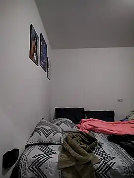 Snapshot of gabysanta_ chatting on 10/10/25, 12:37 gabysanta online show from 10/10/25, 12:37