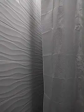 Snapshot of gabysanta_ chatting on 10/12/25, 12:42 gabysanta online show from 10/12/25, 12:42