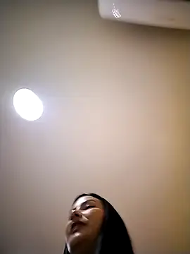 Snapshot of gabysanta_ chatting on 11/07/25, 01:11 gabysanta online show from 11/07/25, 01:11