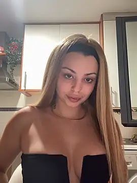 Snapshot of NoeliaGarcia17 chatting on 07/05/26, 01:12 NoeliaGarcia17 online show from 07/05/26, 01:12