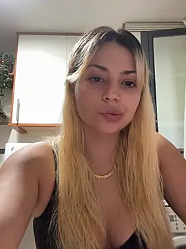 Snapshot of NoeliaGarcia17 chatting on 07/22/26, 10:01 NoeliaGarcia17 online show from 07/22/26, 10:01