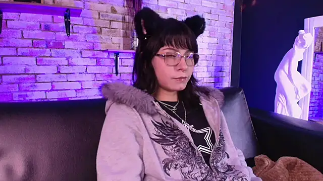 Snapshot of kitty_malach chatting on 03/21/26, 03:11 kitty malach online show from 03/21/26, 03:11