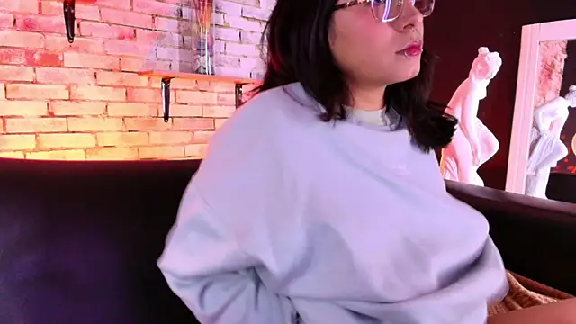 Snapshot of kitty_malach chatting on 03/27/26, 03:23 kitty malach online show from 03/27/26, 03:23