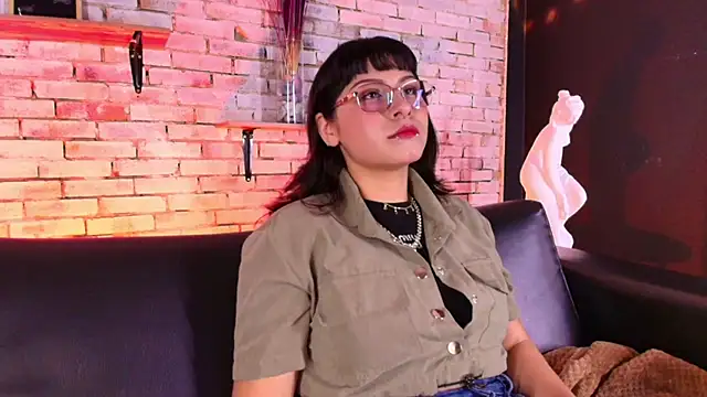 Snapshot of kitty_malach chatting on 03/29/26, 03:50 kitty malach online show from 03/29/26, 03:50