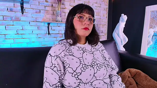 Snapshot of kitty_malach chatting on 04/15/26, 03:13 kitty malach online show from 04/15/26, 03:13