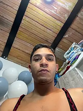 Angel latinboy online show from 03/07/26, 12:46