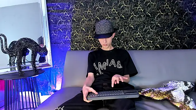 ArthurCox online show from 10/17/25, 05:48