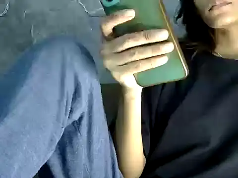 Snapshot of Your-muskan chatting on 11/29/25, 05:43 Your-muskan online show from 11/29/25, 05:43