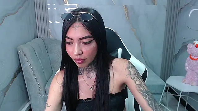 Ashley Blum v online show from 09/29/25, 08:02