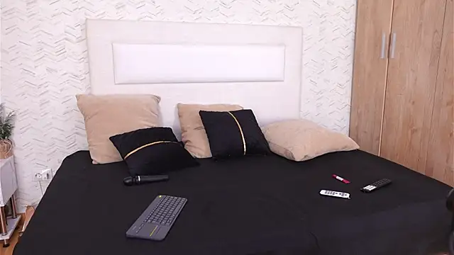 DahliaRosee online show from 01/12/26, 09:09