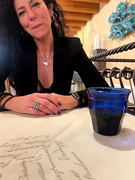 Snapshot of eddivad6974 chatting on 11/01/25, 08:44 eddivad6974 online show from 11/01/25, 08:44