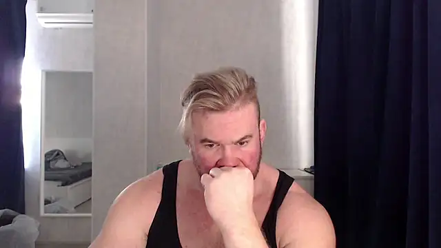 Snapshot of ThorHemsworthRU chatting on 02/17/25, 11:55 ThorHemsworthRU online show from 02/17/25, 11:55