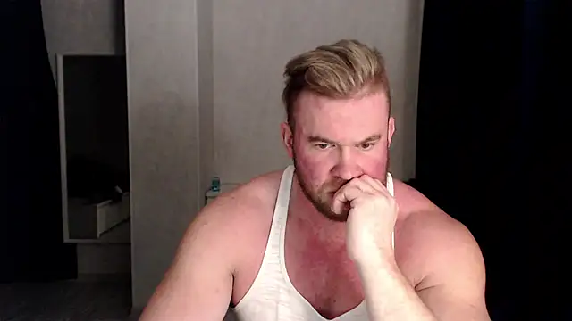 Snapshot of ThorHemsworthRU chatting on 02/18/25, 05:42 ThorHemsworthRU online show from 02/18/25, 05:42