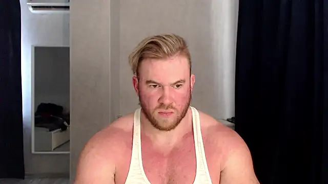 Snapshot of ThorHemsworthRU chatting on 02/20/25, 01:08 ThorHemsworthRU online show from 02/20/25, 01:08