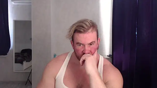 Snapshot of ThorHemsworthRU chatting on 03/07/25, 09:40 ThorHemsworthRU online show from 03/07/25, 09:40