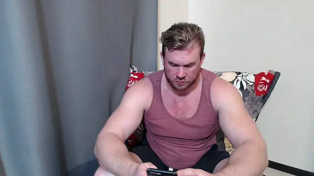 Snapshot of ThorHemsworthRU chatting on 03/18/25, 07:52 ThorHemsworthRU online show from 03/18/25, 07:52