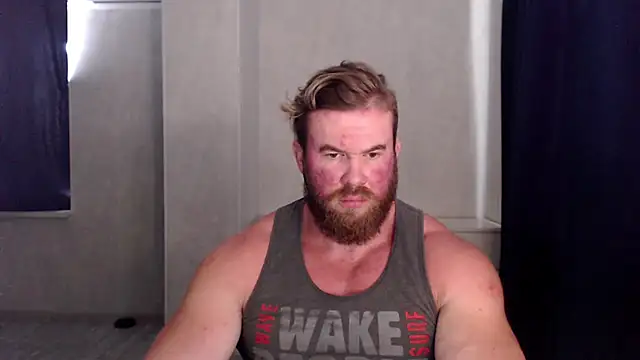 Snapshot of ThorHemsworthRU chatting on 09/21/25, 12:07 ThorHemsworthRU online show from 09/21/25, 12:07