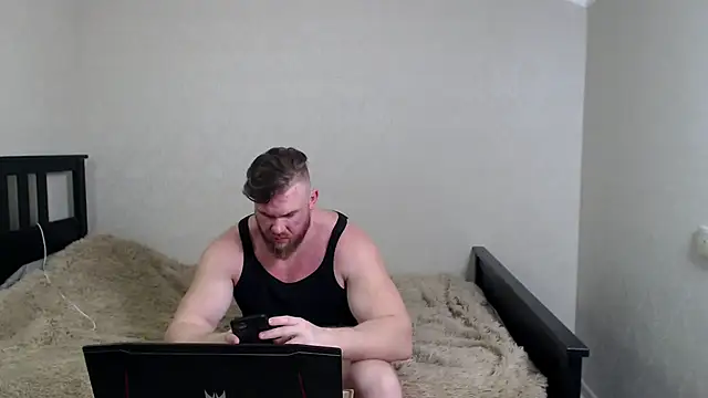 Snapshot of ThorHemsworthRU chatting on 03/27/26, 04:51 ThorHemsworthRU online show from 03/27/26, 04:51