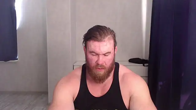 Snapshot of ThorHemsworthRU chatting on 04/29/26, 07:01 ThorHemsworthRU online show from 04/29/26, 07:01