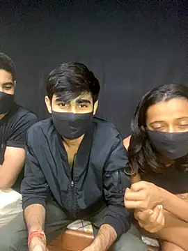 Joy Love Roxie online show from 10/29/25, 06:31