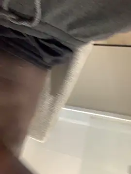 junior21m online show from 10/01/25, 01:28