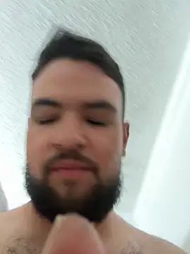 Snapshot of javier_89ER chatting on 02/17/26, 01:24 javier 89ER online show from 02/17/26, 01:24