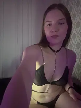 Snapshot of -Cherry69- chatting on 09/13/25, 12:38 -Cherry69- online show from 09/13/25, 12:38