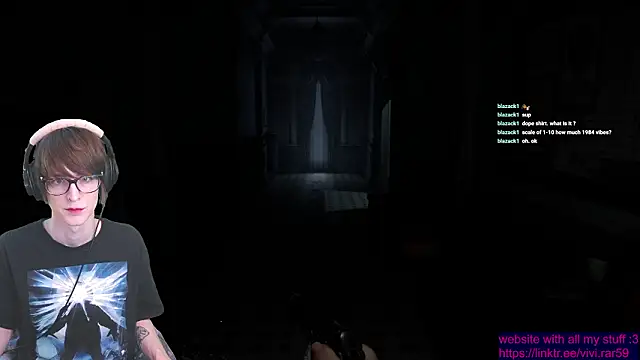 Snapshot of vivi-iso59 chatting on 03/17/26, 09:40 vivi-iso59 online show from 03/17/26, 09:40