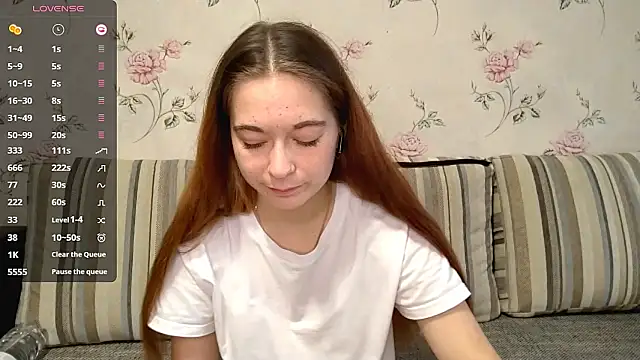 KissKarina online show from 10/02/25, 12:56