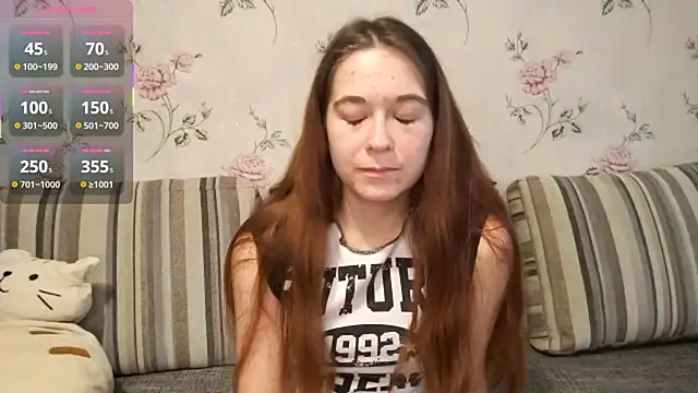 KissKarina online show from 10/17/25, 12:52