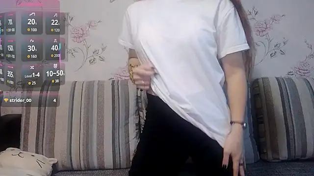 KissKarina online show from 10/29/25, 12:29