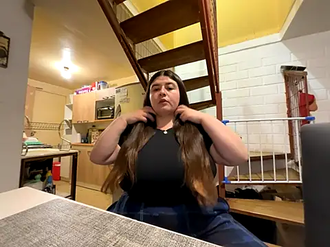 Snapshot of Tukatita69 chatting on 12/18/25, 02:28 Tukatita69 online show from 12/18/25, 02:28