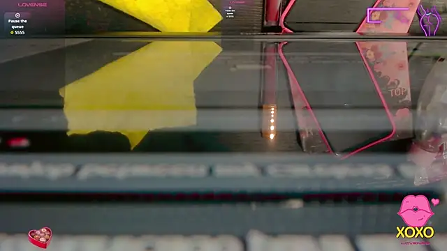 abigail 21  online show from 09/10/25, 09:15