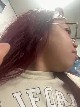 Snapshot of kris_eph chatting on 03/17/26, 09:29 kris eph online show from 03/17/26, 09:29