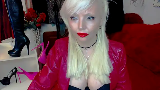 Snapshot of FURclubFETISH chatting on 12/08/24, 05:44 FURclubFETISH online show from 12/08/24, 05:44