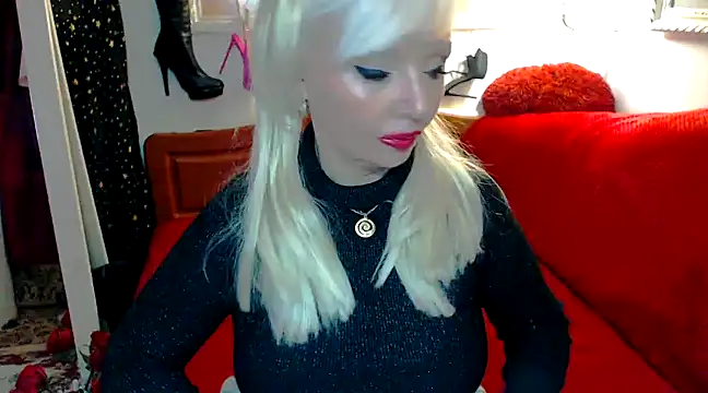 Snapshot of FURclubFETISH chatting on 02/11/25, 09:56 FURclubFETISH online show from 02/11/25, 09:56