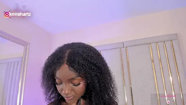 Snapshot of Keirahartz chatting on 03/25/26, 12:00 Keirahartz online show from 03/25/26, 12:00