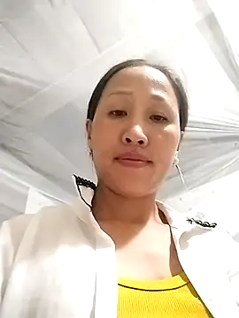 cute love00 online show from 10/28/25, 05:44