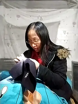 cute love00 online show from 01/09/26, 01:03