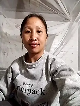 cute love00 online show from 02/17/26, 10:23