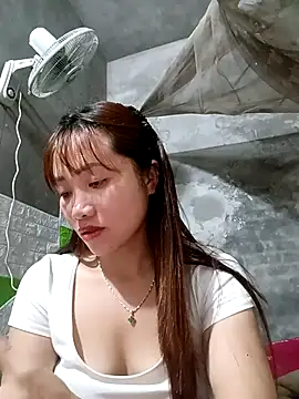 Snapshot of adbosa_00 chatting on 09/13/25, 03:28 adbosa 00 online show from 09/13/25, 03:28