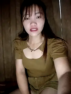 Snapshot of adbosa_00 chatting on 09/20/25, 12:11 adbosa 00 online show from 09/20/25, 12:11