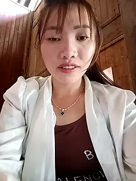 Snapshot of adbosa_00 chatting on 09/22/25, 04:25 adbosa 00 online show from 09/22/25, 04:25